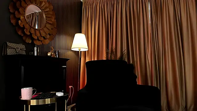 LovingBlondie online show from June 7, 5:11 am