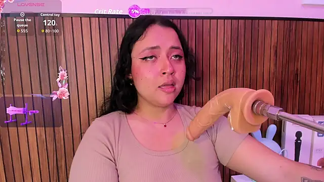 Snapshot of cassie_ibarra chatting on July 8, 5:39 pm cassie ibarra online show from July 8, 5:39 pm