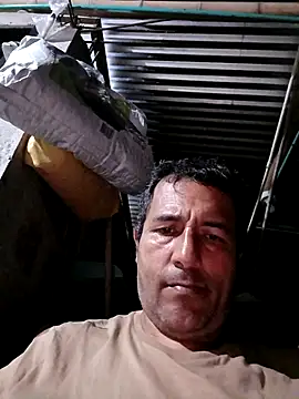 Snapshot of Janle_19c chatting on February 11, 12:48 am Janle 19c online show from February 11, 12:48 am