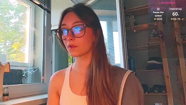 Snapshot of monlight__dana chatting on May 27, 5:21 pm monlight dana online show from May 27, 5:21 pm