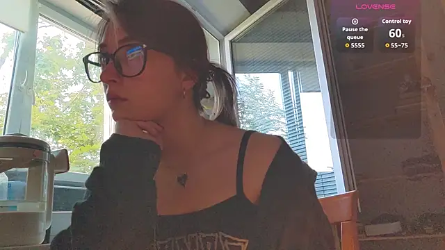 Snapshot of monlight__dana chatting on June 26, 4:44 pm monlight dana online show from June 26, 4:44 pm