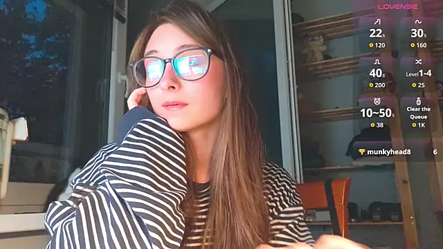 Snapshot of monlight__dana chatting on July 12, 8:00 pm monlight dana online show from July 12, 8:00 pm