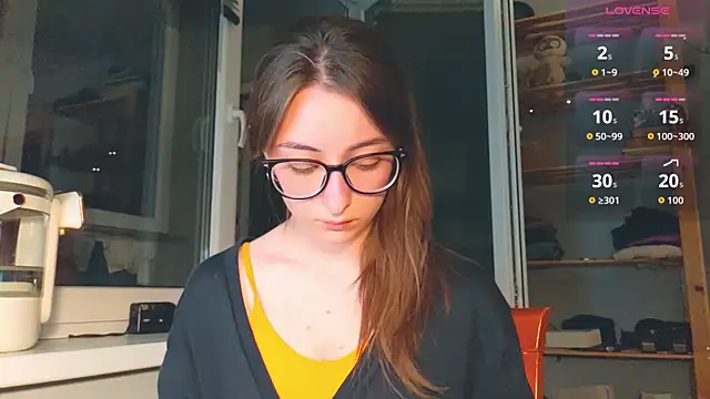 Snapshot of monlight__dana chatting on July 13, 8:22 pm monlight dana online show from July 13, 8:22 pm