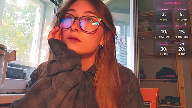 Snapshot of monlight__dana chatting on July 16, 4:13 pm monlight dana online show from July 16, 4:13 pm