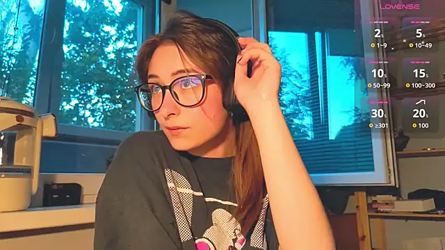 Snapshot of monlight__dana chatting on July 30, 6:51 pm monlight dana online show from July 30, 6:51 pm