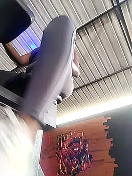 Berry Bans online show from March 5, 5:29 pm