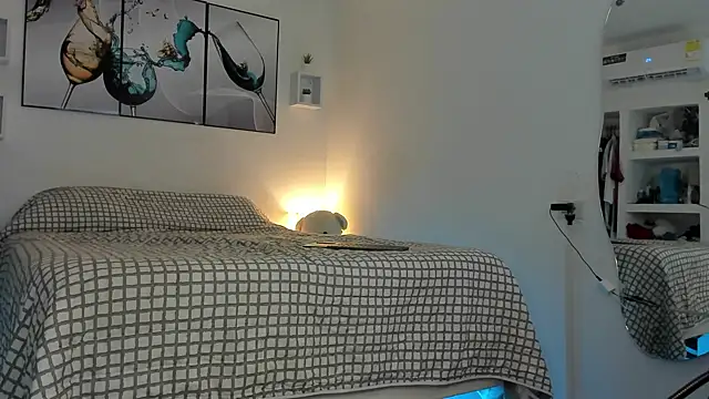 wendy alejo1712 online show from December 21, 1:15 am