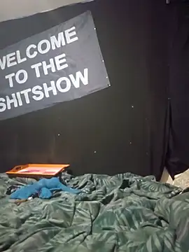 Snapshot of hungandtatted666 chatting on November 22, 7:24 pm hungandtatted666 online show from November 22, 7:24 pm