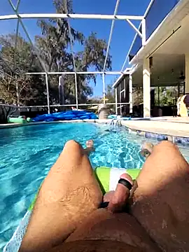 Snapshot of theclubist111 chatting on February 14, 3:36 pm theclubist111 online show from February 14, 3:36 pm