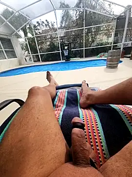 Snapshot of theclubist111 chatting on February 19, 6:54 pm theclubist111 online show from February 19, 6:54 pm