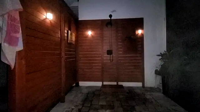 Snapshot of theclubist111 chatting on September 20, 12:00 am theclubist111 online show from September 20, 12:00 am