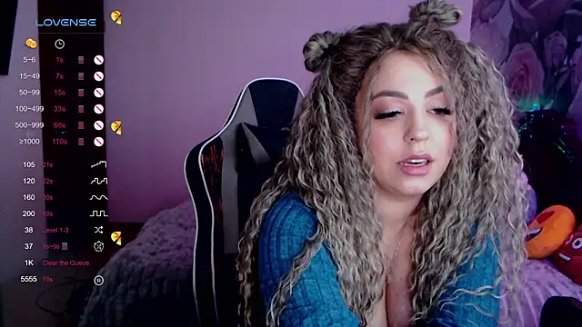  Just a queen 3 online show from January 15, 6:08 pm