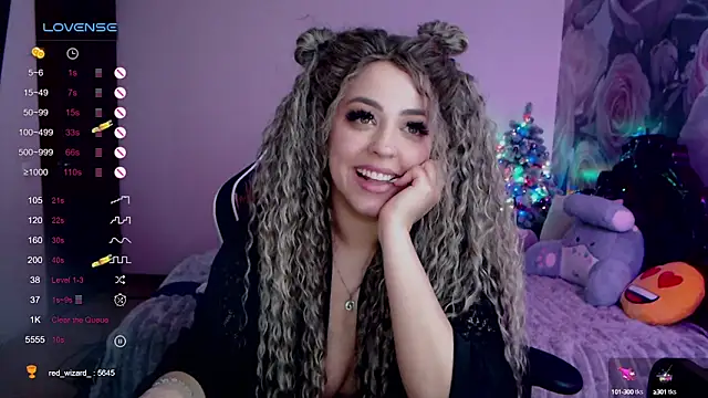  Just a queen 3 online show from January 15, 9:09 pm