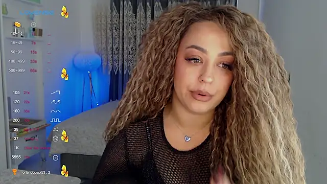  Just a queen 3 online show from December 17, 7:58 am