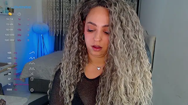  Just a queen 3 online show from January 7, 10:29 am