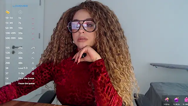  Just a queen 3 online show from February 27, 9:09 am