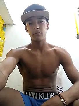 Snapshot of Demiansteven2 chatting on December 28, 12:47 am Demiansteven2 online show from December 28, 12:47 am