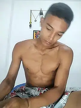 Snapshot of Demiansteven2 chatting on February 17, 10:36 pm Demiansteven2 online show from February 17, 10:36 pm