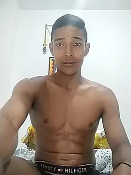 Snapshot of Demiansteven2 chatting on February 24, 9:52 pm Demiansteven2 online show from February 24, 9:52 pm