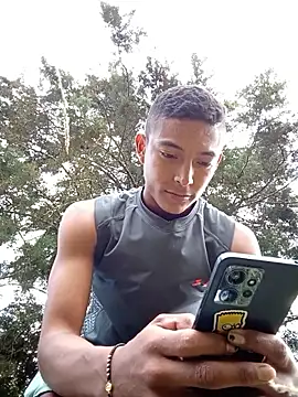 Snapshot of Demiansteven2 chatting on October 16, 3:46 pm Demiansteven2 online show from October 16, 3:46 pm