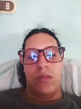 jeffersonelnio107 online show from October 30, 4:30 pm