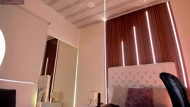 sweetty paulina online show from August 7, 5:48 pm