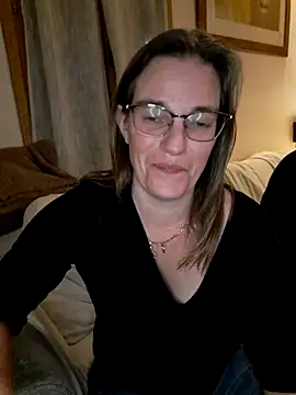 Snapshot of SpiceLea chatting on December 21, 5:40 pm SpiceLea online show from December 21, 5:40 pm