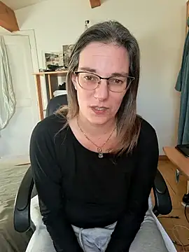 Snapshot of SpiceLea chatting on December 29, 2:52 pm SpiceLea online show from December 29, 2:52 pm