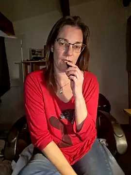 Snapshot of SpiceLea chatting on January 5, 5:20 pm SpiceLea online show from January 5, 5:20 pm