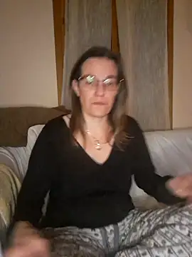 Snapshot of SpiceLea chatting on January 8, 9:34 pm SpiceLea online show from January 8, 9:34 pm