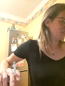 Snapshot of SpiceLea chatting on January 10, 5:56 pm SpiceLea online show from January 10, 5:56 pm