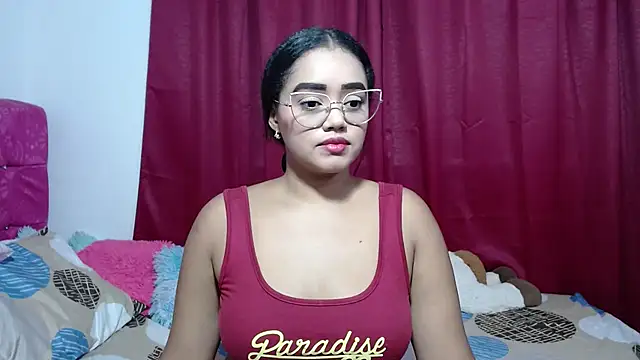kiara milf  online show from April 1, 10:07 pm