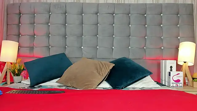 Poacahontasfg online show from September 28, 4:07 am