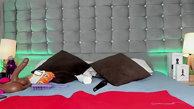 Poacahontasfg online show from October 4, 4:10 am