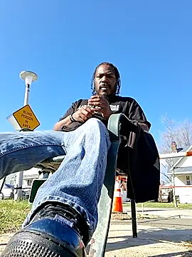 Snapshot of MRHANDSOME3800 chatting on March 19, 8:24 pm MRHANDSOME3800 online show from March 19, 8:24 pm