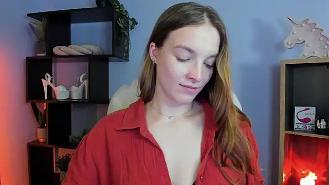 Snapshot of kenzie_x chatting on February 17, 9:24 am kenzie x online show from February 17, 9:24 am