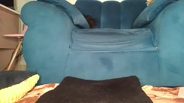 Snapshot of SquirtQueen222 chatting on June 8, 6:52 pm SquirtQueen222 online show from June 8, 6:52 pm