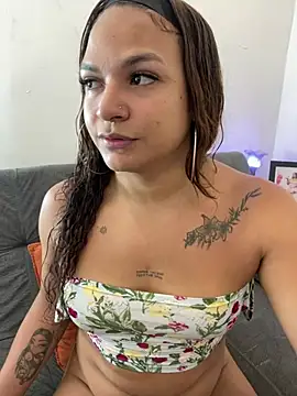 Snapshot of Samara_Hillss chatting on June 27, 11:15 am Samara Hillss online show from June 27, 11:15 am