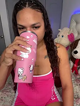 Snapshot of Samara_Hillss chatting on July 8, 12:09 pm Samara Hillss online show from July 8, 12:09 pm