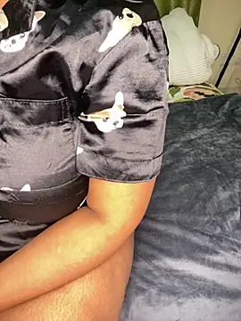 nur lin online show from October 29, 5:36 pm