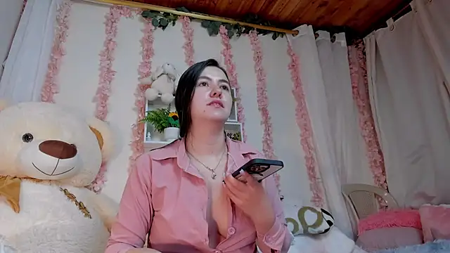 Idara and Edahi01 online show from October 17, 12:47 am