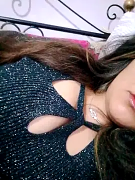 Snapshot of Fatina111 chatting on November 27, 2:57 am Fatina111 online show from November 27, 2:57 am