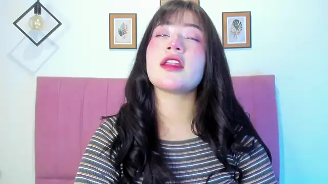 GENNESIS LOVE online show from November 14, 3:27 am