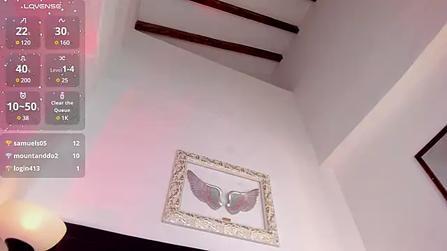 Mia 222 online show from February 6, 6:35 pm