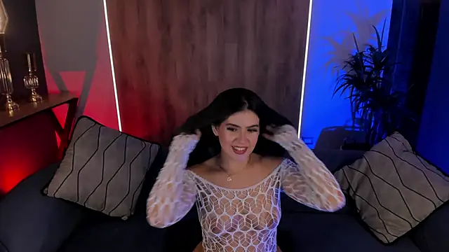 Snapshot of AngelicaVega chatting on February 3, 5:40 am AngelicaVega online show from February 3, 5:40 am