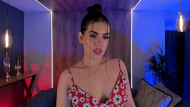 Snapshot of AngelicaVega chatting on February 3, 8:46 am AngelicaVega online show from February 3, 8:46 am