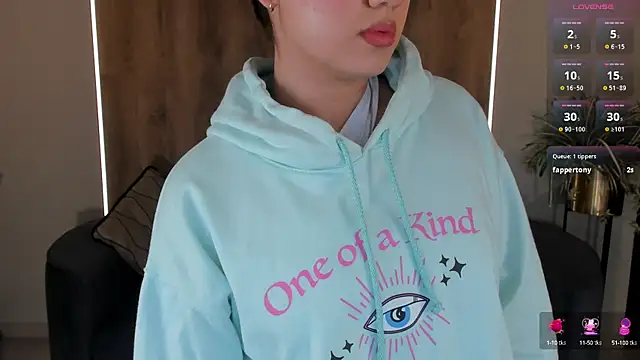 Snapshot of AngelicaVega chatting on February 13, 9:41 am AngelicaVega online show from February 13, 9:41 am