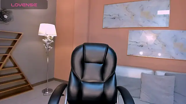 Snapshot of DonnaStonne chatting on January 24, 7:07 pm DonnaStonne online show from January 24, 7:07 pm