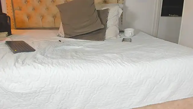 Snapshot of Anya_Texas chatting on January 27, 2:20 am Anya Texas online show from January 27, 2:20 am