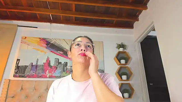 Snapshot of Anya_Texas chatting on January 31, 12:50 am Anya Texas online show from January 31, 12:50 am